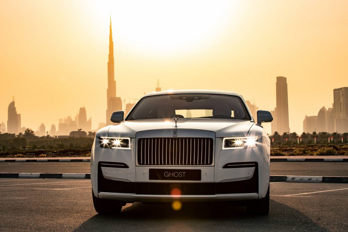 UkKwTgaD-Rolls-Royce-Ghost-(4)